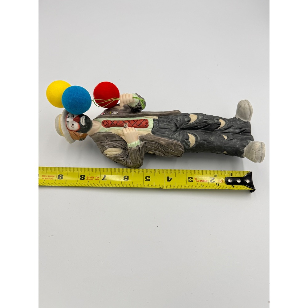 Vintage Flambro Emmett Kelly Jr Clown Figurine Multicolor Weary Willie Balloons - Picture 5 of 5
